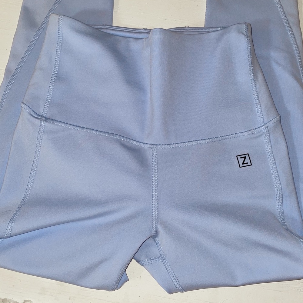Zobah light purple leggings NWOT